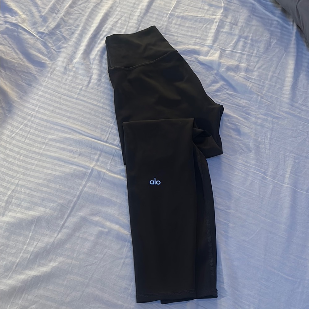 ALO Yoga Black Leggings 7/8 High Airlift Leggings